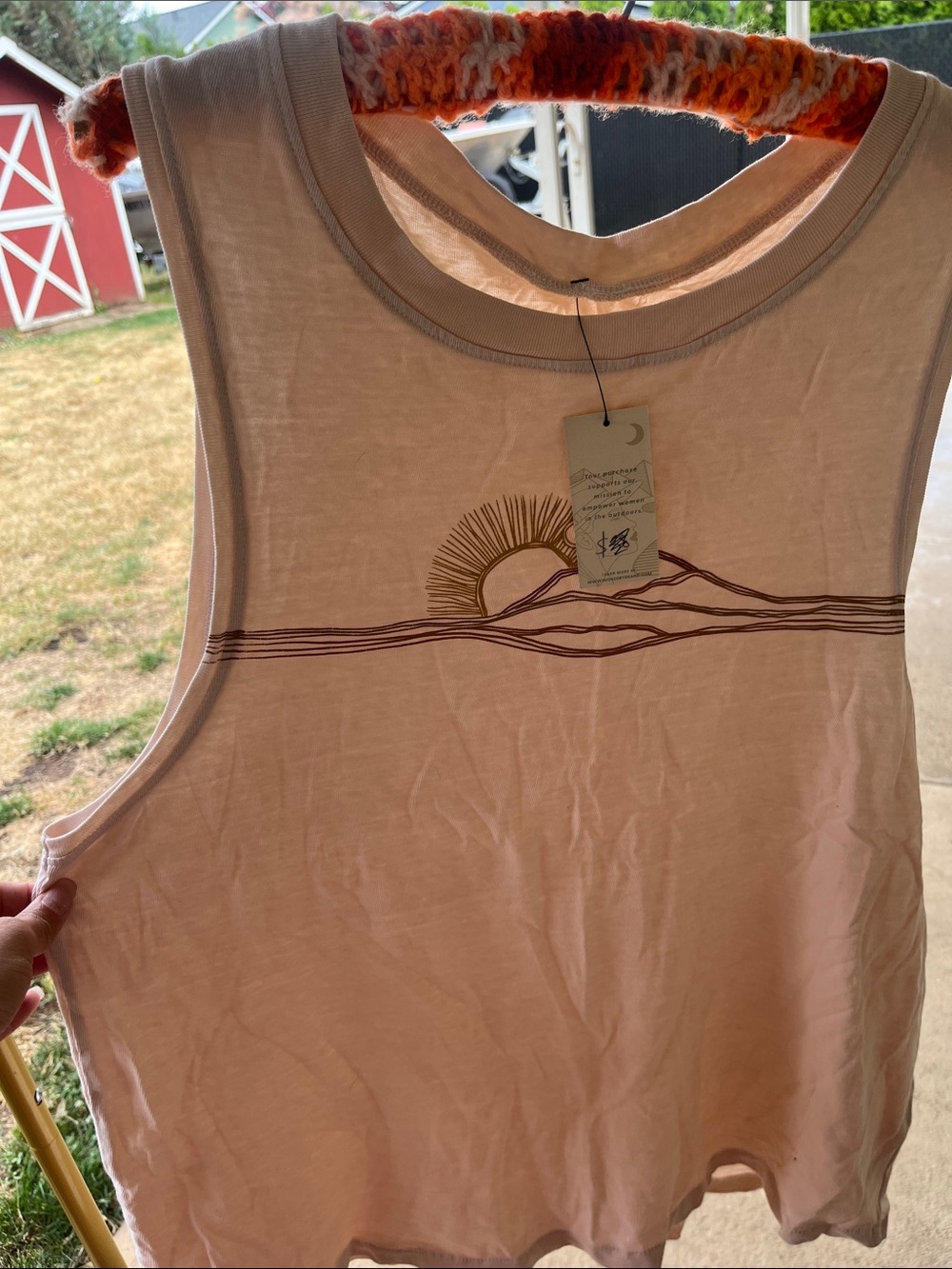 Light Pink Graphic Sun Muscle Tank – Women’s Casual Summer Top